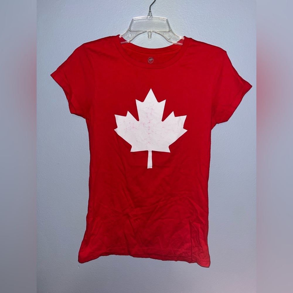 Canada 🍁 Tee